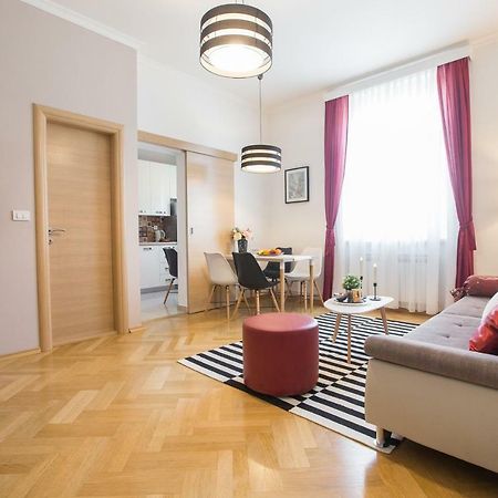 Angela Main Street Luxury Oasis & Free Parking Apartment Zagreb Exterior photo