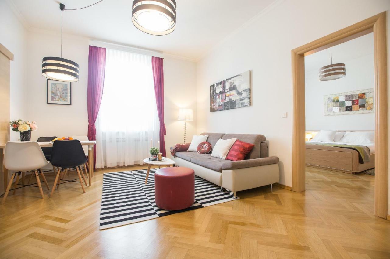 Angela Main Street Luxury Oasis & Free Parking Apartment Zagreb Exterior photo