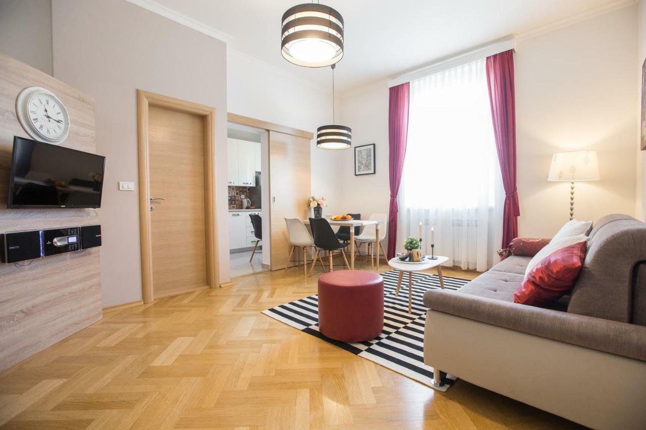 Angela Main Street Luxury Oasis & Free Parking Apartment Zagreb Exterior photo